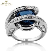 White Gold Oval Cut Sapphire & Brilliant with Baguette Cut Diamond Ring - 7.79 ct